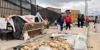 Foto de funcionarios del Distito en un operativo de limpieza