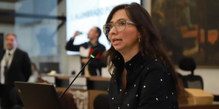 Foto de la secretaria Distrital de Hacienda, Ana María Cadena, en la pleneria del Concejo de Bogotá.