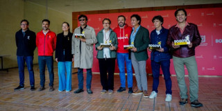 Foto del evento de nombramiento a la banda Poligamia como Embajadora de ciudad Bogotá 2026.