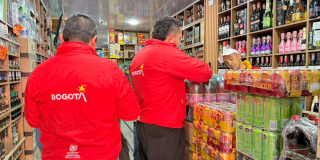 Foto de funcionarios del Distito en un operativo de control 