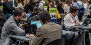 Foto de una feria para empresarios en Bogotá.