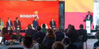 Foto de la apertura al evento Encuentro Red de Ciudades en Bogotá 2026.