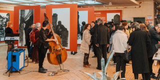 Foto de una exposición musical en un teatro en Bogotá.