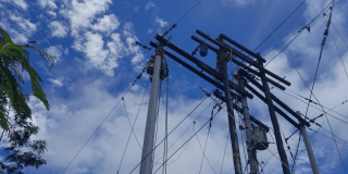 Foto de un transformador de energía en Bogotá.