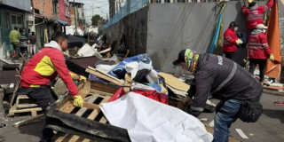 Foto de funcionarios del Distrito en un operativo de limpieza 