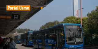 Foto de un bus de TransMilenio