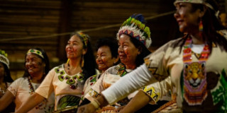 Foto de mujeres de un pueblo indígena