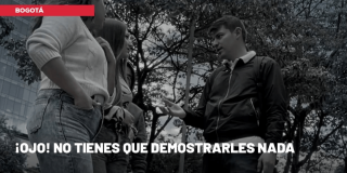 Foto que muestra tres personas hablando 