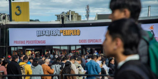 Asistentes a la Megaferia de Empleo 2026 en Bogotá