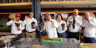 Foto de unos cocinero de la localidad de Puente Aranda 