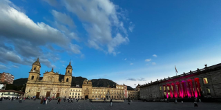 Foto de la Plaza de Bolívar de Bogotá, Colombia.