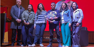 Foto de funcionarios de la localidad de Chapinero 