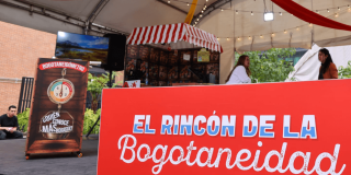 Foto de stand en el Congreso de la Bogotaneidad
