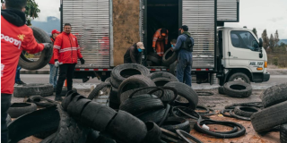 Foto de funcionarios del Distrito en un operativo de limpieza 