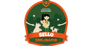 Insignia del Instituto de Protección y Bienestar Animal de Bogotá con el texto “INSTITUTO DISTRITAL DE PROTECCIÓN Y BIENESTAR ANIMAL” junto a un icono de huella. En una cinta naranja se lee “SELLO” y debajo “ZOOLIDARIO”.