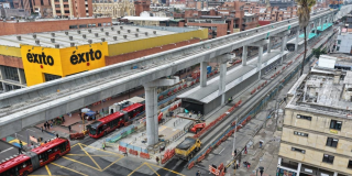 Foto de un frente de obra del Metro de Bogotá
