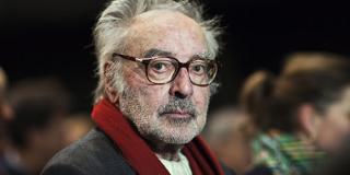Jean-Luc Godard, director de Charlotte y Véronique, uno de los cortometrajes que hacen parte de la programación