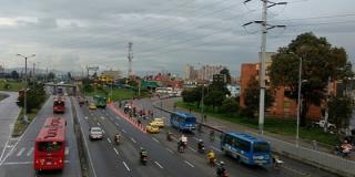 Gestión de tráfico en la Avenida Las Américas - Foto: Prensa Secretaría de Movilidad 