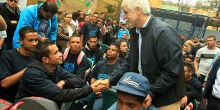 El alcalde Peñalosa visitó a unos 150 jóvenes rescatados del Bronx