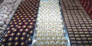 Dirigido a emprendedores y establecimientos gastronómicos de la zona de influencia Estaciones de TransmiCable Mirador del Paraíso, Juan Pablo II, y Manitas