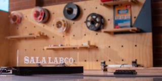 ¡Todas las personas somos creativas! Te invitamos a comprobarlo junto a nosotros, solo necesitas arriesgarte, buscar un poco de inspiración, un pretexto y algunos recursos para materializar esas ideas ¡Te sorprenderás!