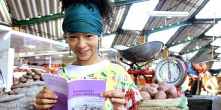 Programación de las lecturas en voz alta, música, títeres y teatro