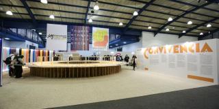 Escribir desde lejos: en un mundo deslocalizado. FILBo2022