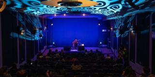 Mil ojos rojos, homenaje a Ródez