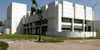Biblioteca Julio Mario Santo Domingo