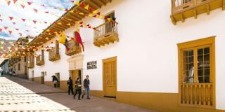 Escuela de comunicación: Construcción de narrativas juveniles