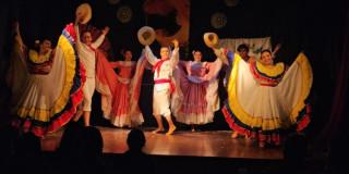 Donde puedo tomar clases gratis de ritmos colombianos en Bogotá