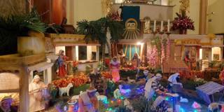Imagen de pesebre de cerámica en movimiento en Basilica de Monserrate