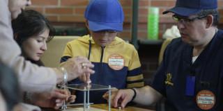 Imagen de Usuarios de la Sala Labco de la Biblioteca Pública Bosa