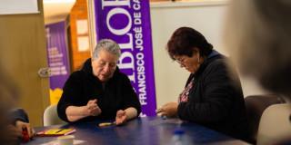 Imagen de Usuarias de la Biblioteca Pública Francisco José de Caldas - Suba 