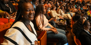 Imagen de varias personas de la comunidad afro en un evento en Bogotá.