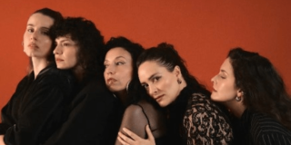 Mujeres de la agrupación Flor de Lava.