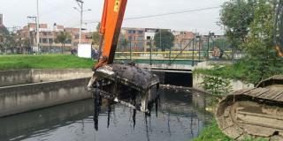 Limpieza de humedales - Foto: Empresa de Acueducto de Bogotá