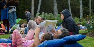 Lectura bajo los árboles 23 y 24 de septiembre de 2017 - Foto: Idartes-Carlos Lema