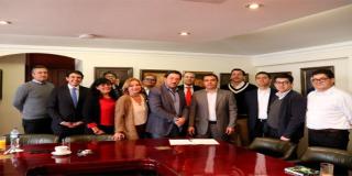 U. Central firma convenio con asociación de Joyeros de La Candelaria
