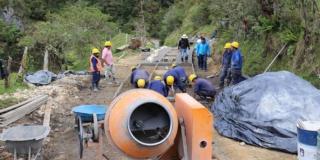 A finales de octubre concluirán obras de placa huella en la vereda de Palmas, corregimiento de Nazareth.