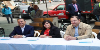 Alcaldía de Bogotá entregó nuevas alternativas a vendedores informales