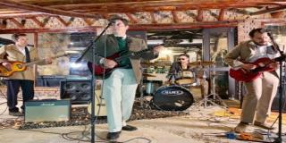 Piloteando la música country