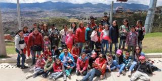 40 niños y niñas conocieron el Transmicable gracias al Distrito y una líder social 40 niños y niñas conocieron el Transmicable gracias al Distrito y una líder social