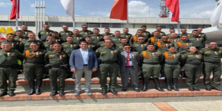 70 Policías de Usaquén condecorados