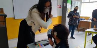 Alcaldesa local (e), Tatiana Piñeros, acompañó regreso a clases de Colegio República Bolivariana de Venezuela