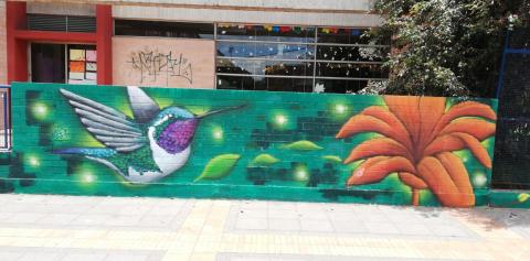 Murales llenos de colores engalanan colegio Gabriel Mejía Betancur - FOTO: Prensa IDPAC