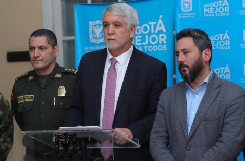 Con el apoyo de la Policía se mantendrá el orden de la ciudad aseguró el alcalde Enrique Peñalosa - FOTO: COnsejería de Comunicaciones