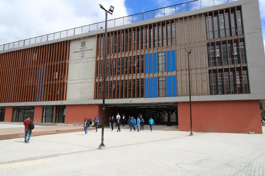 Estos son los colegios que la Alcaldía de Enrique Peñalosa le deja a Bogotá - Foto: Comunicaciones Alcaldía/ Diego Bauman