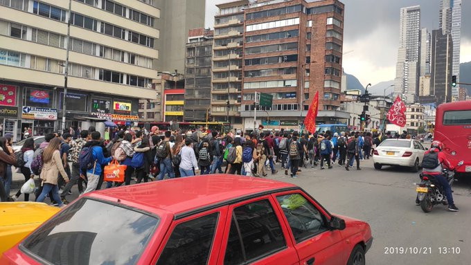 Marcha de estudiantes lunes 21 de octubre en Bogotá