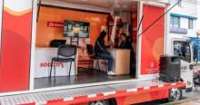 Foto de la Unidad Móvil de Atención de la Agencia Distrital de Empleo de Bogotá.